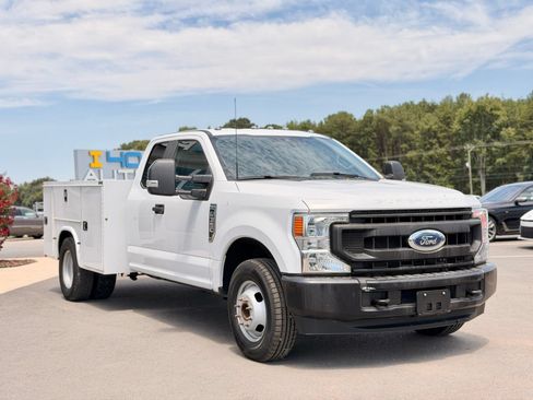 Used 2022 Ford F350 XL w/ Power Equipment Group RWD image 6