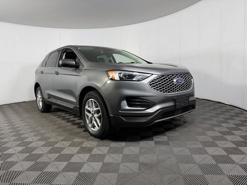 Used 2024 Ford Edge SEL AWD/4WD image 5