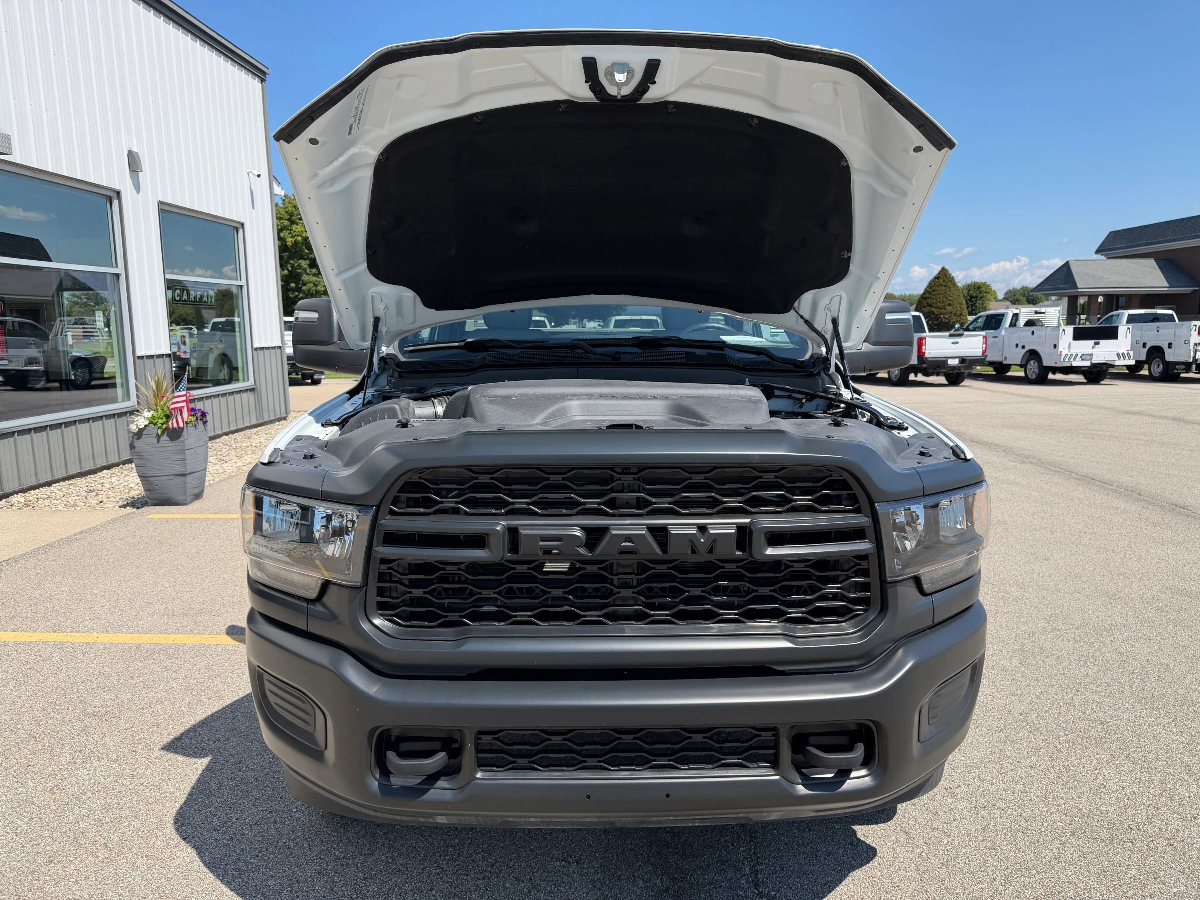 Used 2024 RAM 3500 Tradesman AWD/4WD image 29