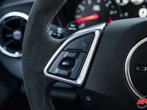 Used 2018 Chevrolet Camaro SS image 66