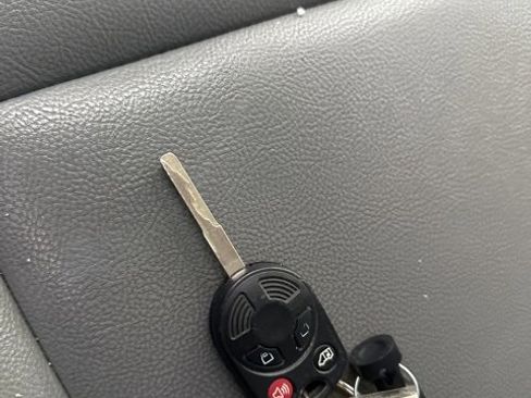 Used 2018 Ford Transit 150 XL image 26