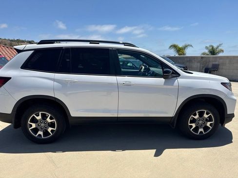 Used 2023 Honda Passport TrailSport image 6