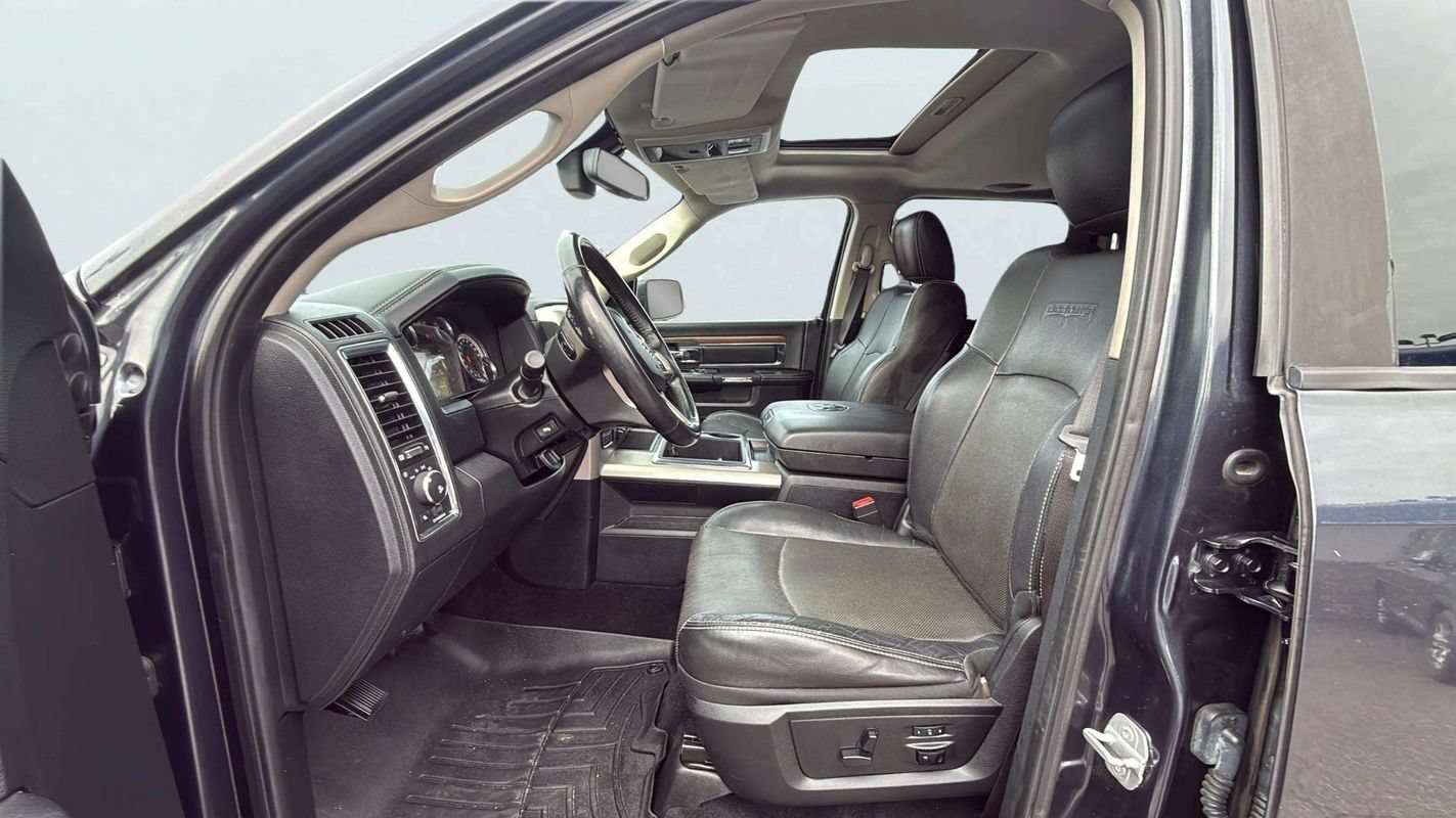 Used 2014 RAM 1500 Laramie w/ Convenience Group AWD/4WD image 17