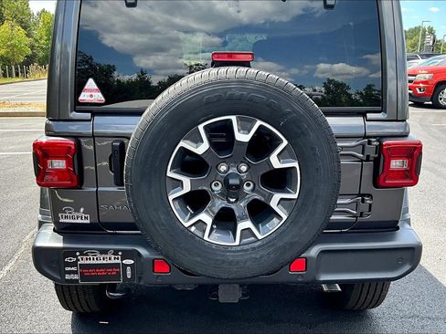 New 2025 Jeep Wrangler Unlimited Sahara w/ Safety Group AWD/4WD image 9