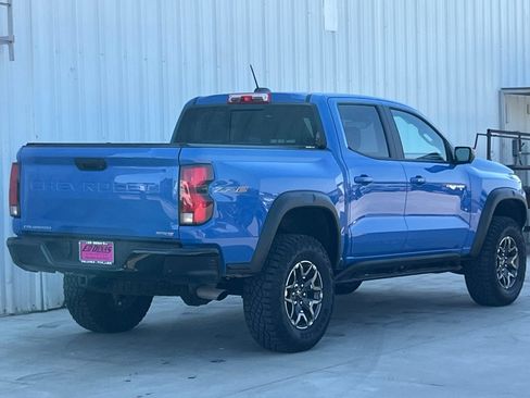 Used 2026 Chevrolet Colorado ZR2 w/ Technology Package AWD/4WD image 4