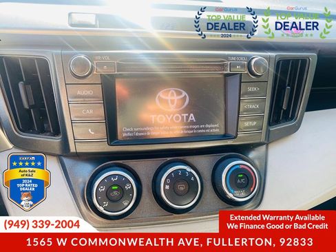Used 2015 Toyota RAV4 LE FWD image 29