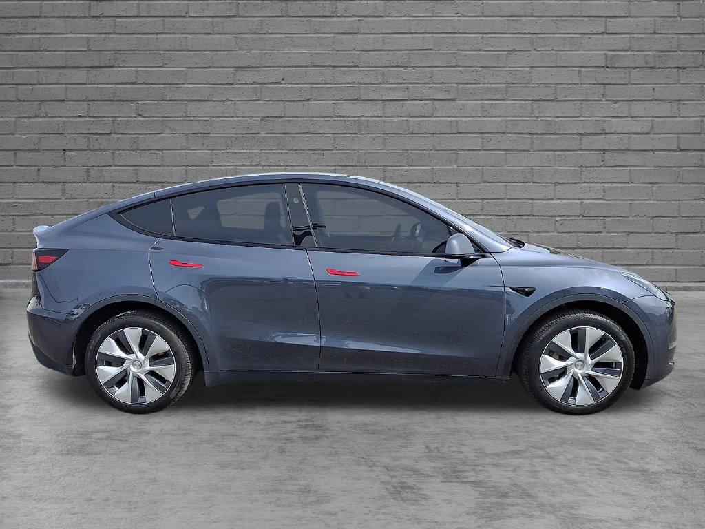 Used 2023 Tesla Model Y Long Range AWD/4WD image 12