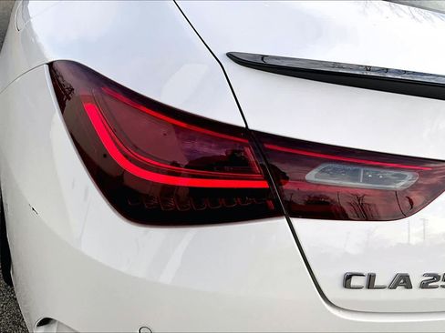 Used 2025 Mercedes-Benz CLA 250 4MATIC image 27