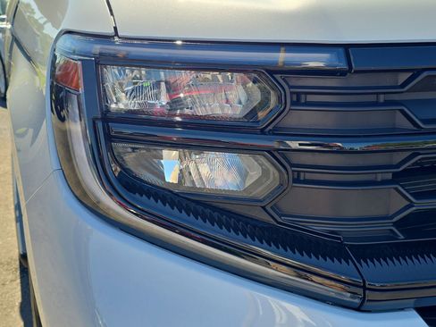 Used 2025 Ford Expedition Active image 7