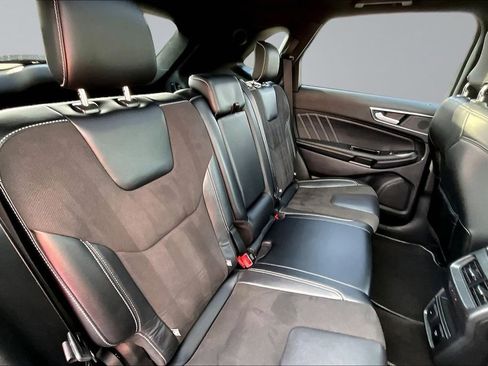 Used 2019 Ford Edge ST w/ Equipment Group 401A image 27