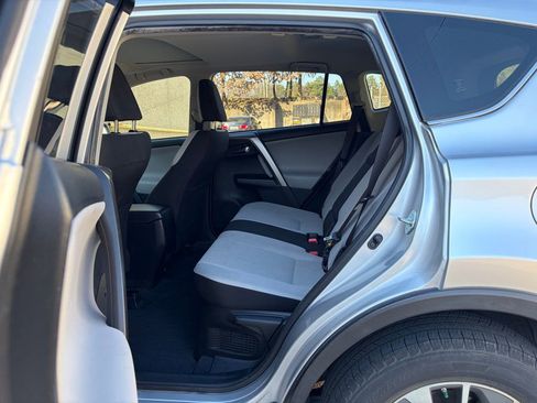 Used 2016 Toyota RAV4 XLE image 26
