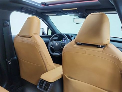 Used 2023 Lexus UX 250h FWD w/ Premium Package image 26
