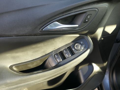 Used 2022 Buick Encore GX Preferred image 12