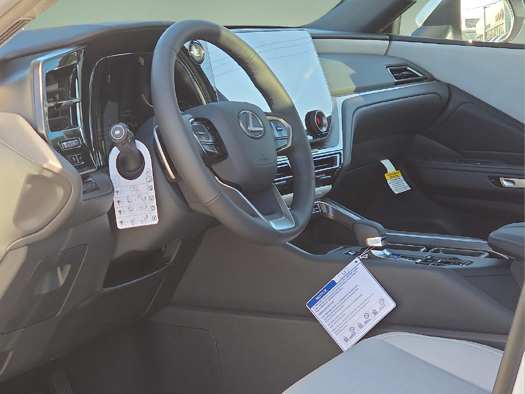 Used 2026 Lexus TX 350 AWD w/ Technology Package image 19