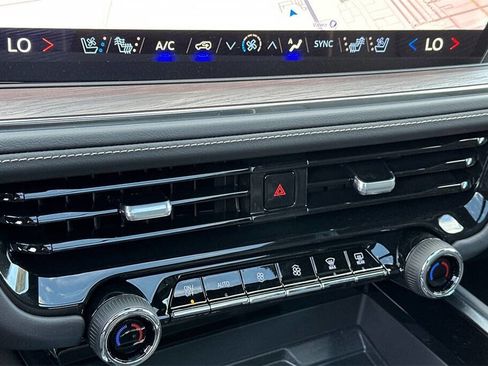 New 2025 Chevrolet Tahoe Premier image 24