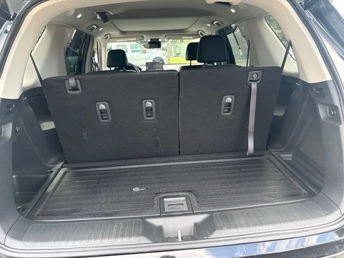 Used 2025 Honda Pilot Touring image 27