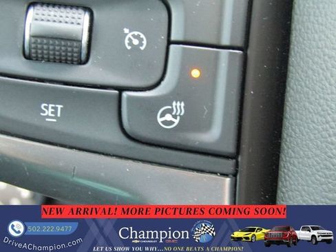 Used 2021 Chevrolet Suburban Premier w/ Premium Package AWD/4WD image 21