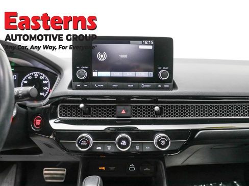 Used 2023 Honda Civic Sport image 12