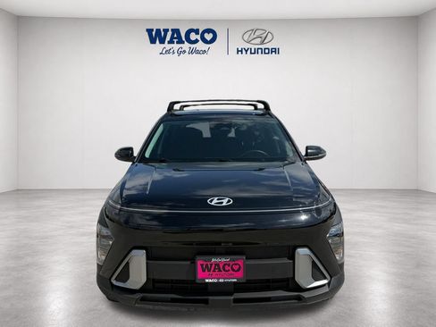 Used 2025 Hyundai Kona SEL FWD image 2