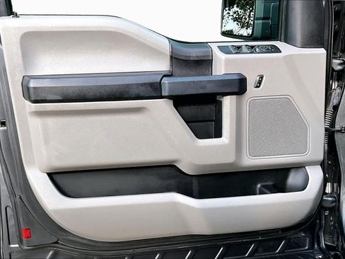Used 2019 Ford F150 XL w/ Equipment Group 101A Mid AWD/4WD image 22