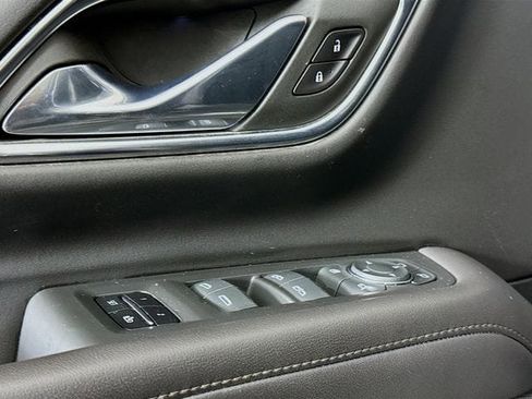 Used 2023 Chevrolet Suburban High Country w/ LPO, Illumination Package image 21