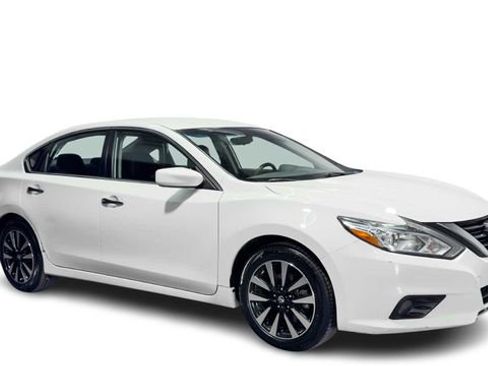 Used 2018 Nissan Altima 2.5 SV FWD image 7