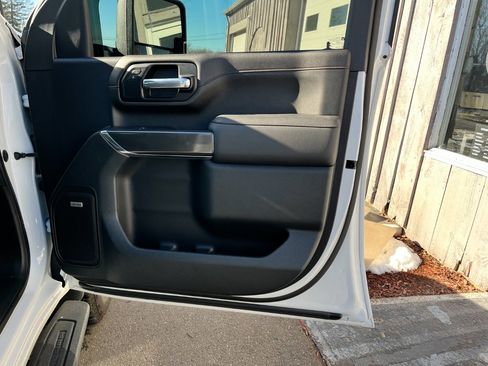 Used 2021 GMC Sierra 2500 AT4 w/ AT4 Premium Plus Package image 38