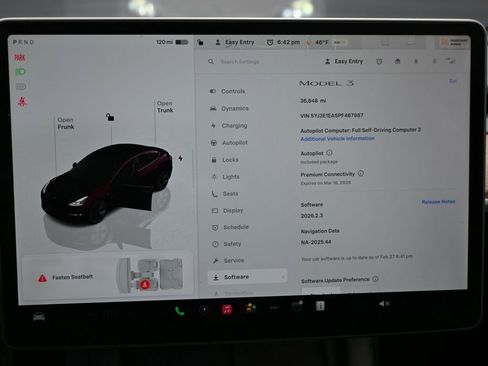 Used 2023 Tesla Model 3 Standard Range image 29