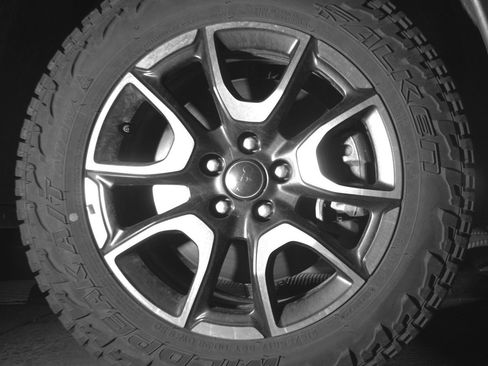Used 2025 Jeep Compass Trailhawk AWD/4WD image 13