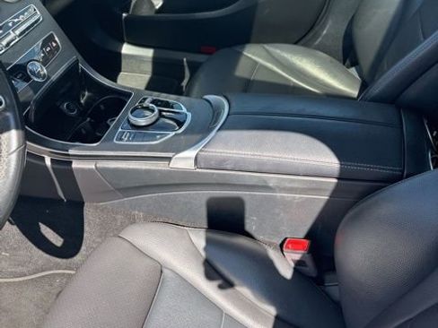 Used 2020 Mercedes-Benz C 300 Sedan image 27