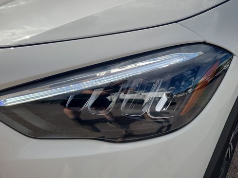 Used 2025 Mercedes-Benz GLA 250 4MATIC image 9