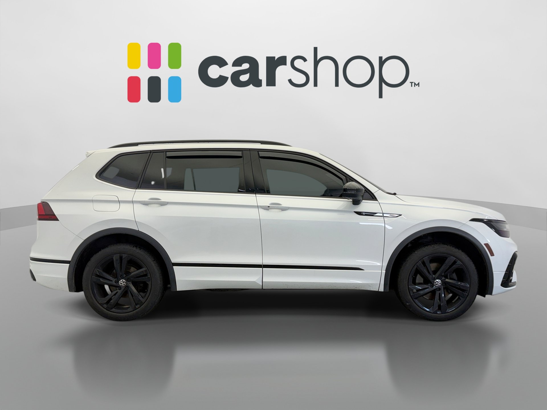 Used 2024 Volkswagen Tiguan SE R-Line AWD/4WD image 6