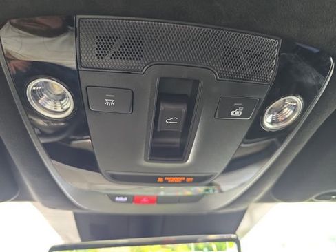 Certified 2025 Kia Sorento SX Prestige AWD/4WD image 25