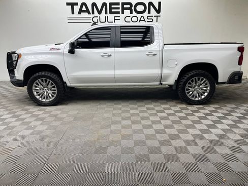 Used 2022 Chevrolet Silverado 1500 RST w/ Convenience Package II AWD/4WD image 6