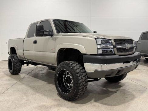 Used 2003 Chevrolet Silverado 2500 LS w/ Snow Plow Prep Package image 5