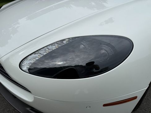 Used 2015 Aston Martin V8 Vantage GT image 54