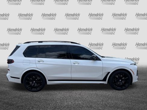 Used 2025 BMW X7 M60i AWD/4WD image 11