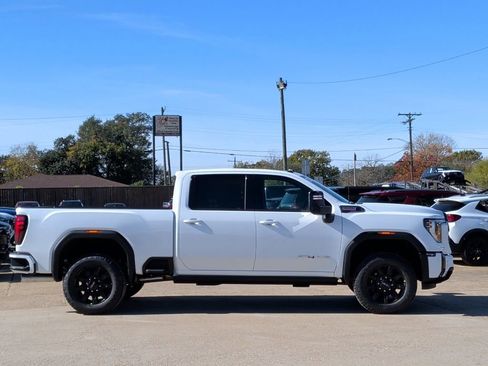 New 2026 GMC Sierra 2500 AT4 w/ AT4 Premium Plus Package image 9
