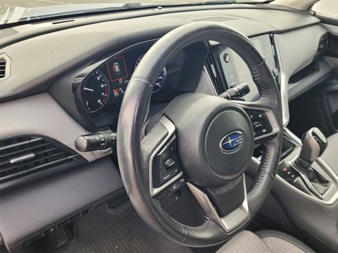 Used 2022 Subaru Outback Premium image 26