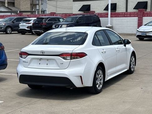 Used 2024 Toyota Corolla LE FWD image 4