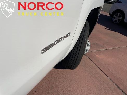 Used 2015 Chevrolet Silverado 3500 W/T image 29