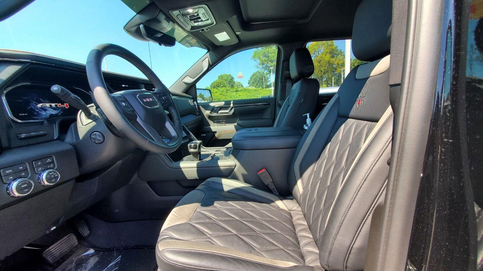 Used 2026 GMC Sierra 1500 AT4 w/ AT4 Premium Package AWD/4WD image 3