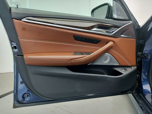 Used 2019 BMW M550i xDrive w/ Dynamic Handling Package AWD/4WD image 6