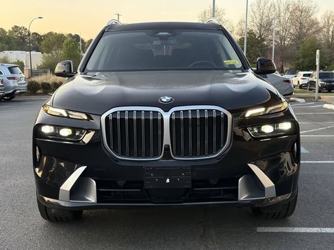 Used 2025 BMW X7 xDrive40i image 8