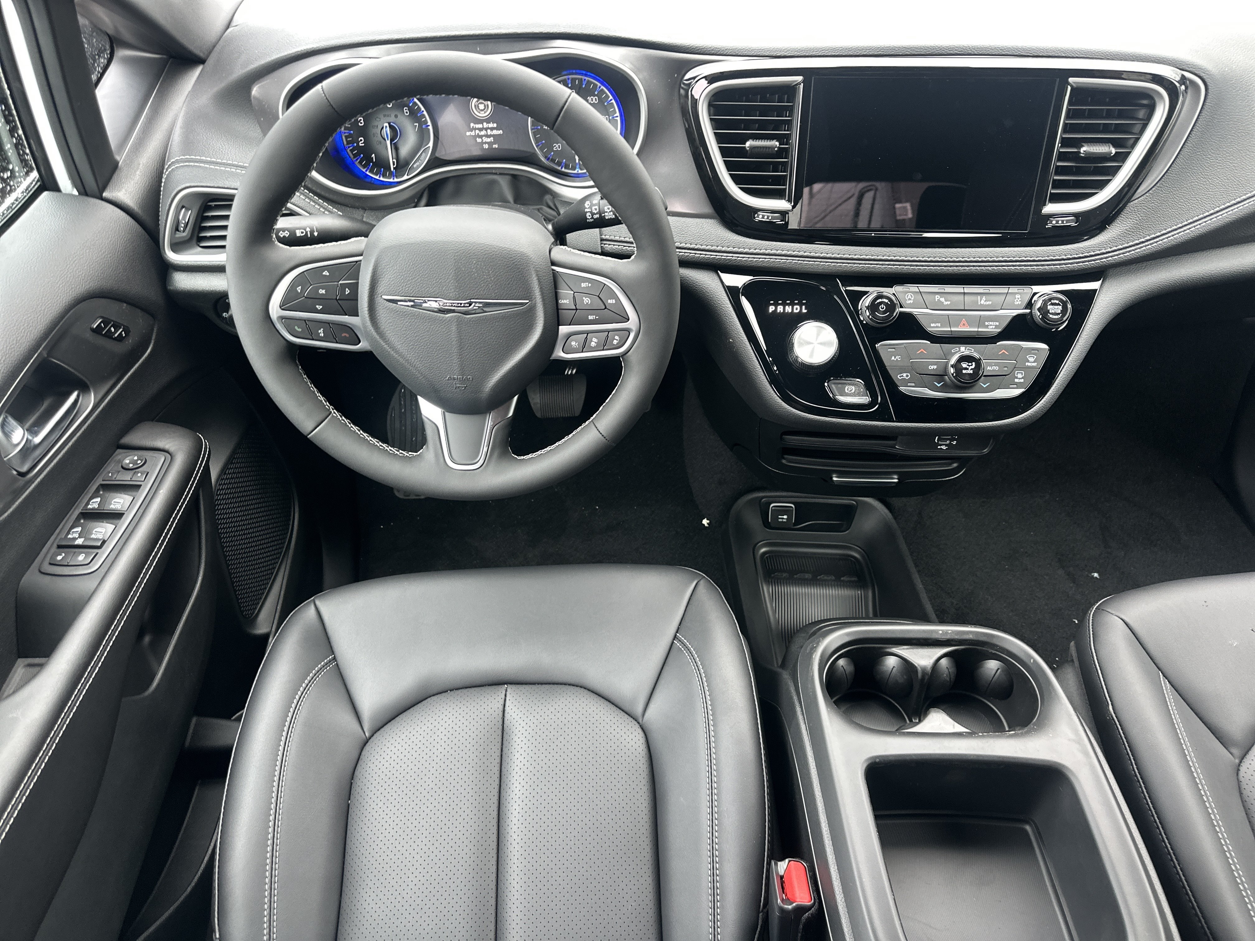 New 2026 Chrysler Pacifica Select AWD/4WD image 27