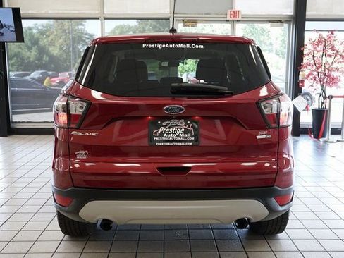 Used 2017 Ford Escape SE image 12