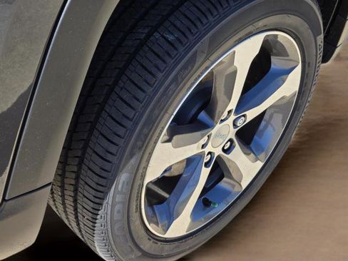 New 2026 Jeep Grand Cherokee Limited AWD/4WD image 7