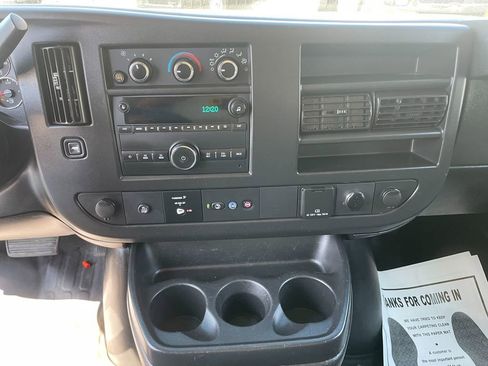 Used 2021 GMC Savana 3500 w/ Power Convenience Package RWD image 18