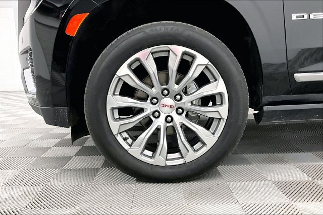 Used 2022 GMC Yukon Denali AWD/4WD image 10