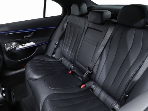 New 2026 Mercedes-Benz E 350 4MATIC Sedan image 11